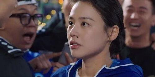 亲嘴导演吃瓜,亲嘴导演与吃瓜群众的甜蜜碰撞