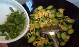 小青吃瓜现场,揭秘娱乐圈幕后故事