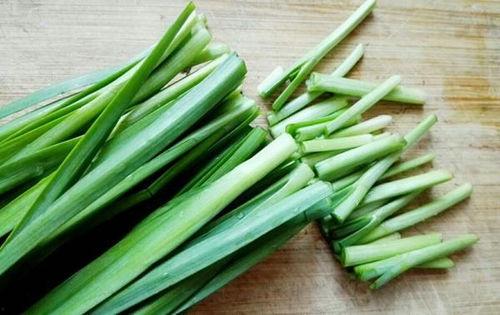 立秋吃韭不吃瓜,韭香四溢，瓜果退场