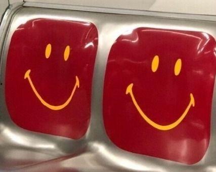 上班吃瓜文案搞笑,笑出腹肌的日常趣事